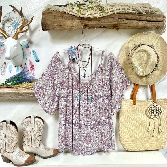 Torrid Lavender Print Cold Shoulder Challis Top Blouse w shabby chic Gypsy vibe - Picture 2 of 14